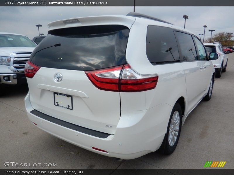 Blizzard White Pearl / Dark Bisque 2017 Toyota Sienna XLE