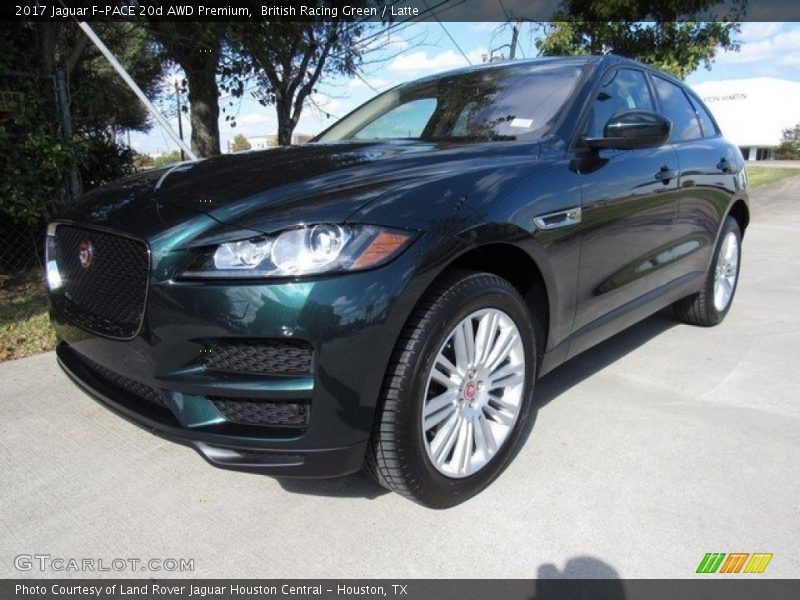 Front 3/4 View of 2017 F-PACE 20d AWD Premium