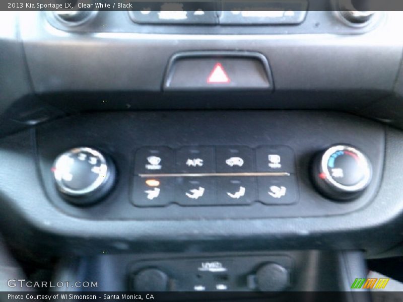 Clear White / Black 2013 Kia Sportage LX