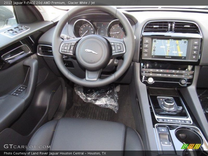 Glacier White / Jet 2017 Jaguar F-PACE 20d AWD Premium