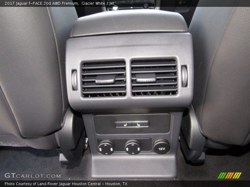 Glacier White / Jet 2017 Jaguar F-PACE 20d AWD Premium