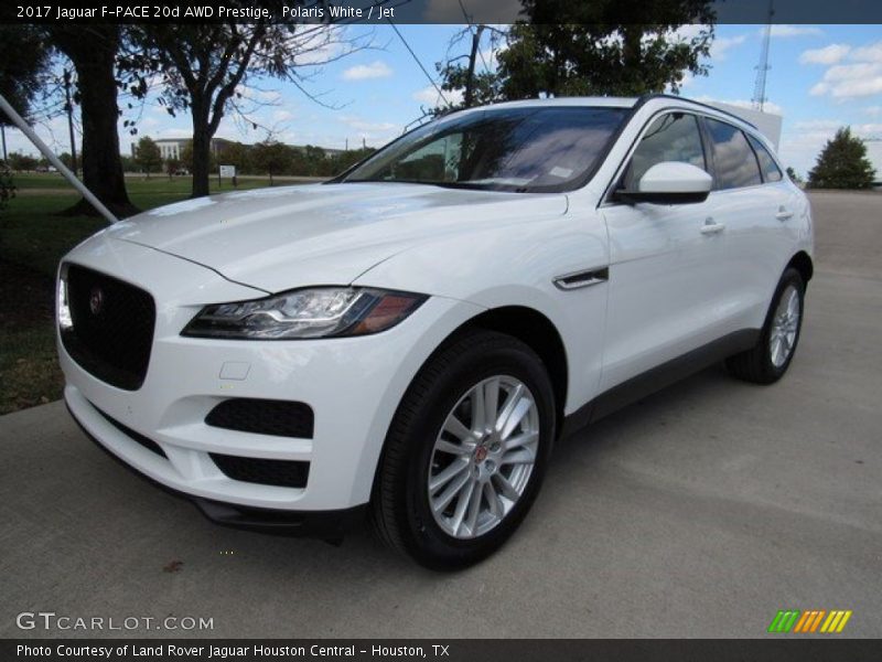 Front 3/4 View of 2017 F-PACE 20d AWD Prestige