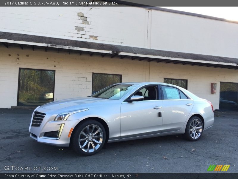 Front 3/4 View of 2017 CTS Luxury AWD