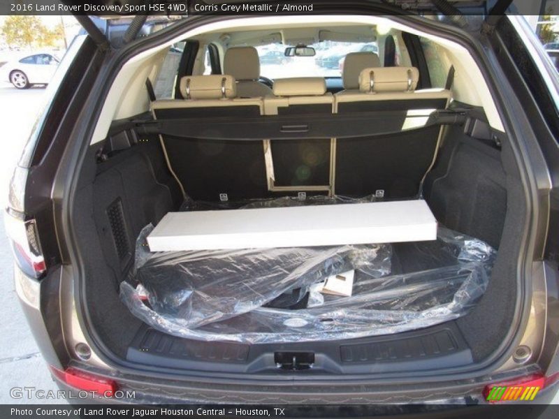 Corris Grey Metallic / Almond 2016 Land Rover Discovery Sport HSE 4WD