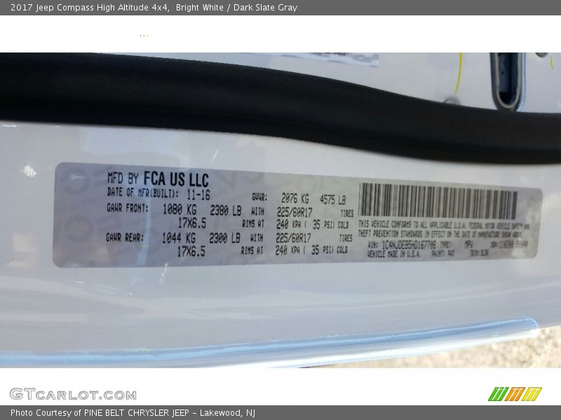 Bright White / Dark Slate Gray 2017 Jeep Compass High Altitude 4x4