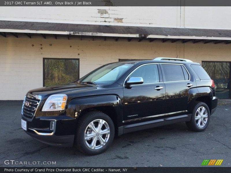 Front 3/4 View of 2017 Terrain SLT AWD