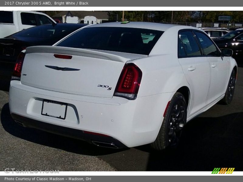  2017 300 S AWD Bright White