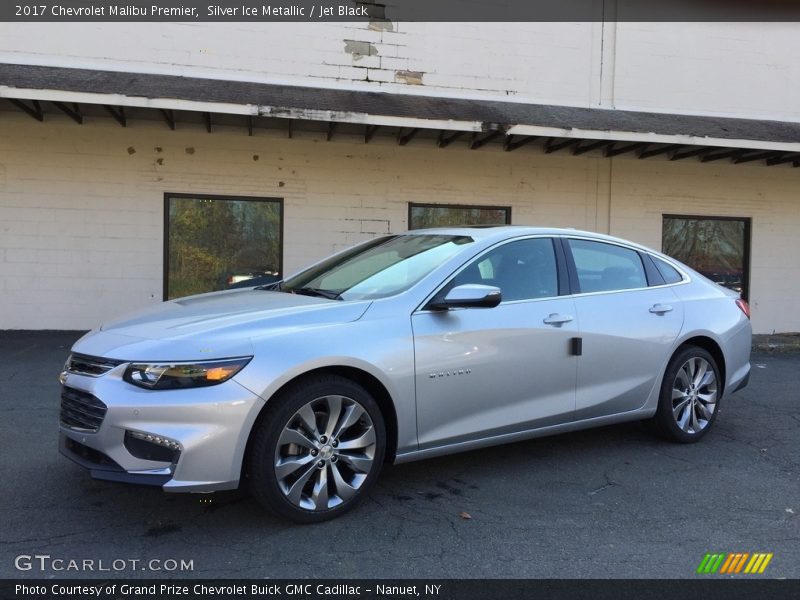 Front 3/4 View of 2017 Malibu Premier