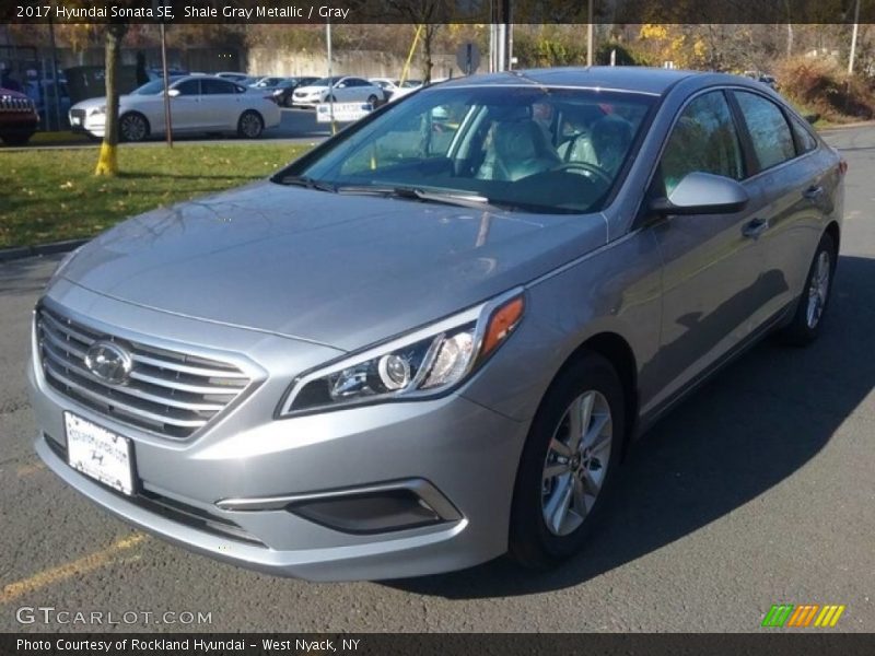 Shale Gray Metallic / Gray 2017 Hyundai Sonata SE