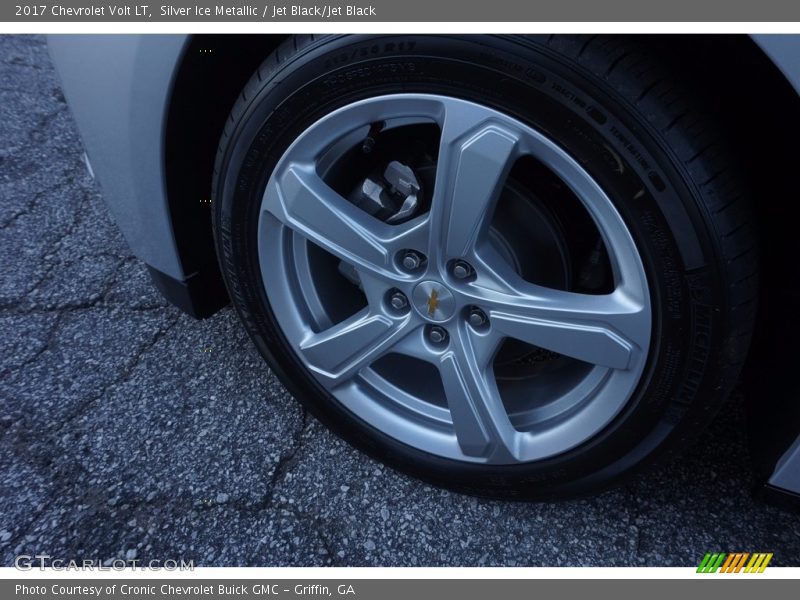 Silver Ice Metallic / Jet Black/Jet Black 2017 Chevrolet Volt LT