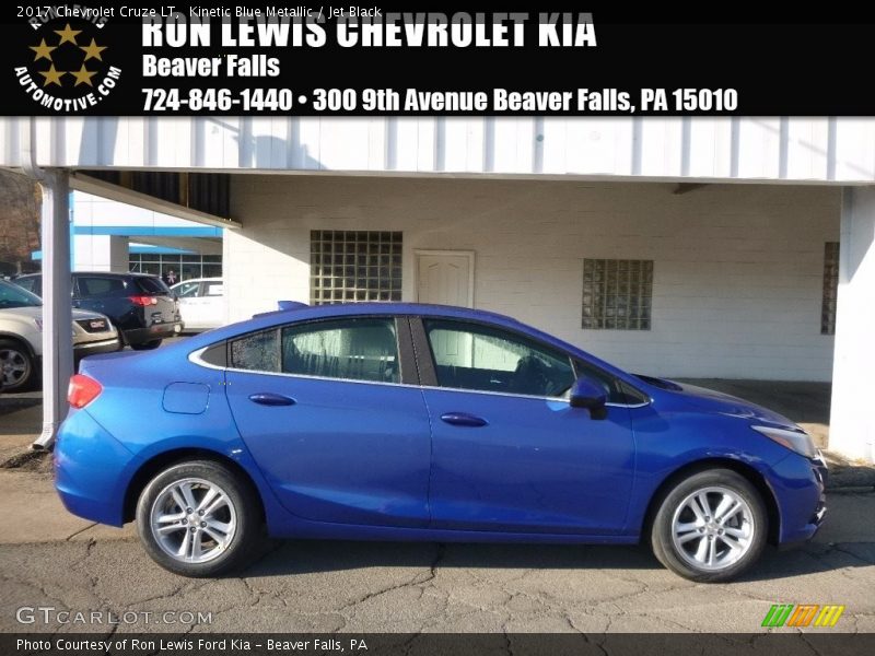 Kinetic Blue Metallic / Jet Black 2017 Chevrolet Cruze LT
