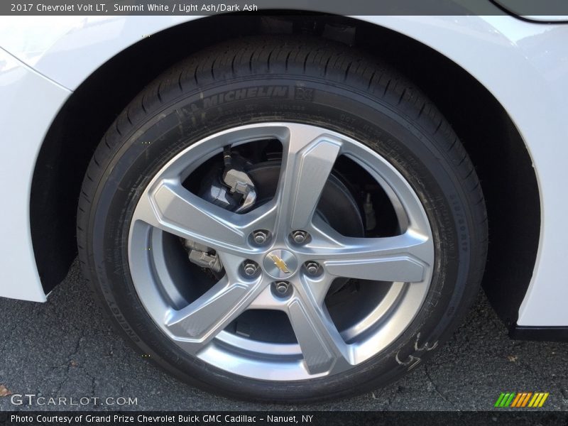  2017 Volt LT Wheel