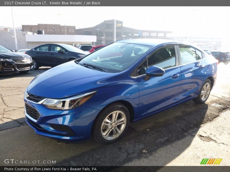 Kinetic Blue Metallic / Jet Black 2017 Chevrolet Cruze LT