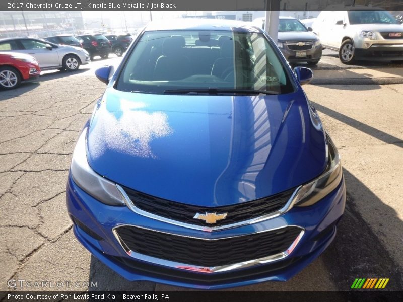 Kinetic Blue Metallic / Jet Black 2017 Chevrolet Cruze LT
