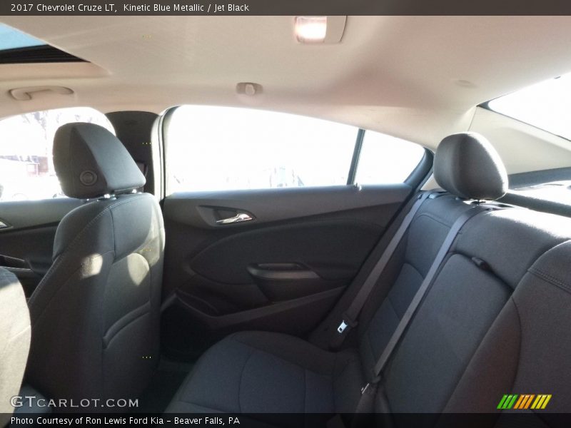 Kinetic Blue Metallic / Jet Black 2017 Chevrolet Cruze LT