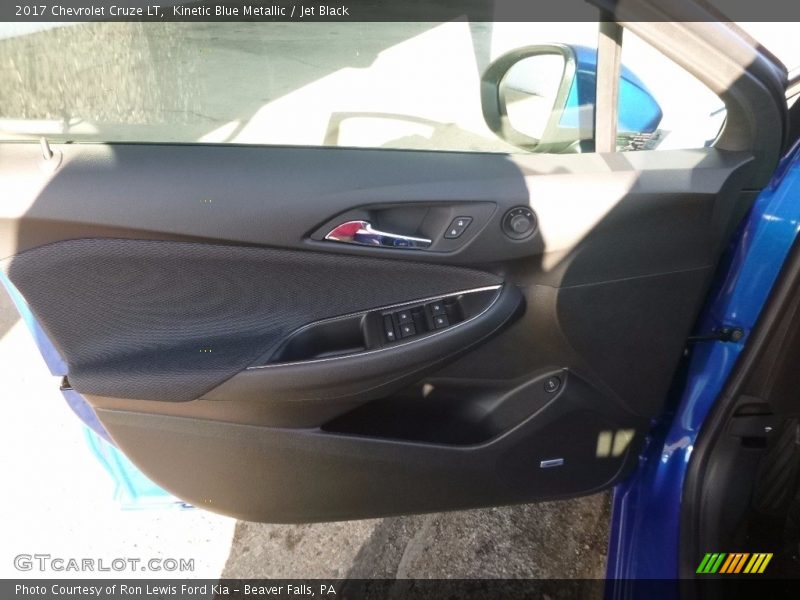 Kinetic Blue Metallic / Jet Black 2017 Chevrolet Cruze LT