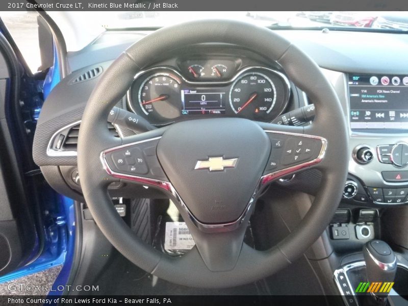 Kinetic Blue Metallic / Jet Black 2017 Chevrolet Cruze LT