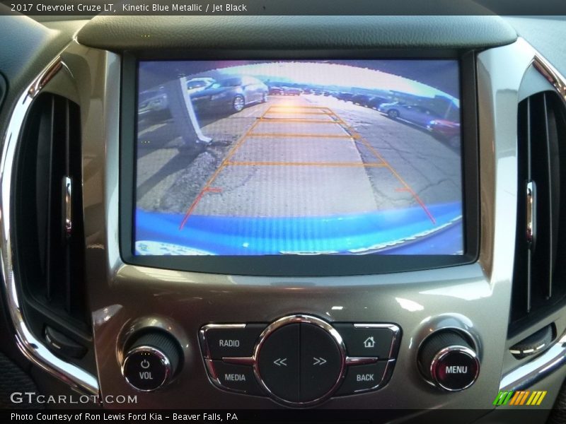 Kinetic Blue Metallic / Jet Black 2017 Chevrolet Cruze LT