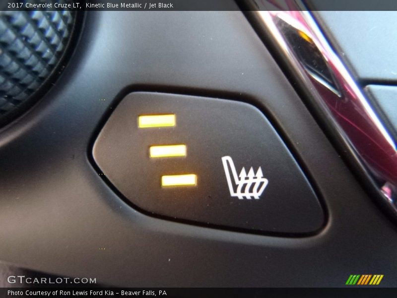 Kinetic Blue Metallic / Jet Black 2017 Chevrolet Cruze LT