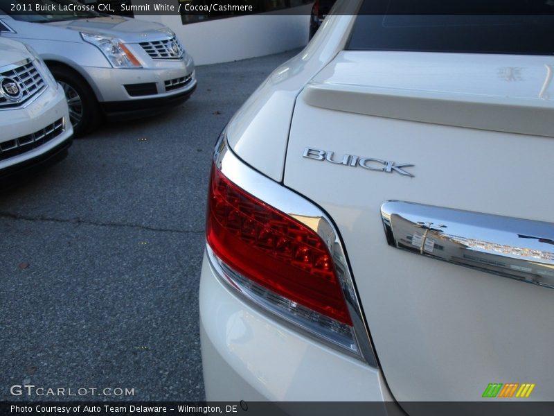 Summit White / Cocoa/Cashmere 2011 Buick LaCrosse CXL