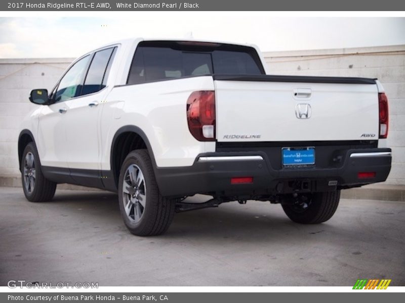 White Diamond Pearl / Black 2017 Honda Ridgeline RTL-E AWD