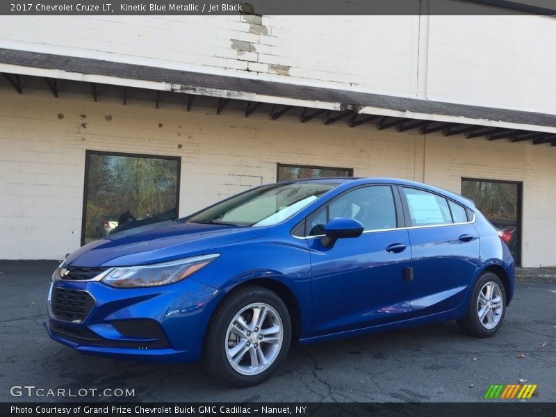 Kinetic Blue Metallic / Jet Black 2017 Chevrolet Cruze LT