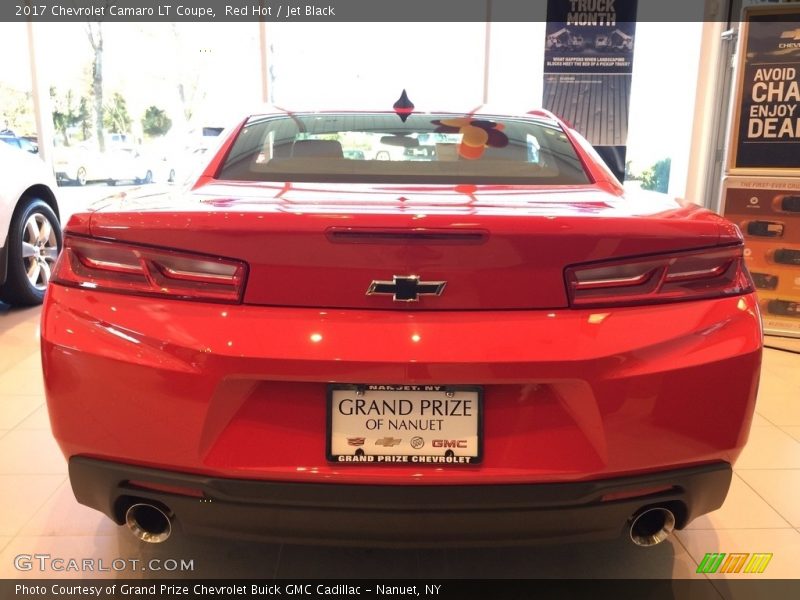 Red Hot / Jet Black 2017 Chevrolet Camaro LT Coupe