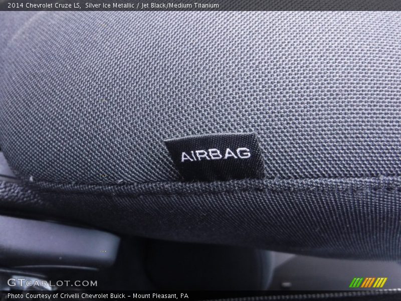 Silver Ice Metallic / Jet Black/Medium Titanium 2014 Chevrolet Cruze LS