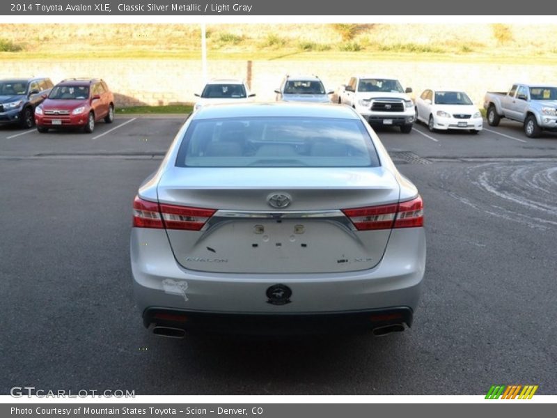 Classic Silver Metallic / Light Gray 2014 Toyota Avalon XLE