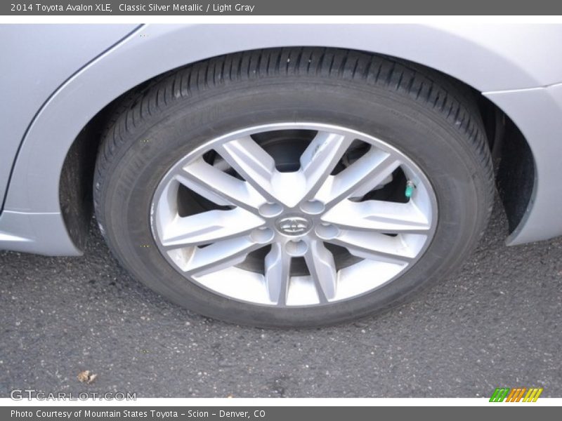 Classic Silver Metallic / Light Gray 2014 Toyota Avalon XLE