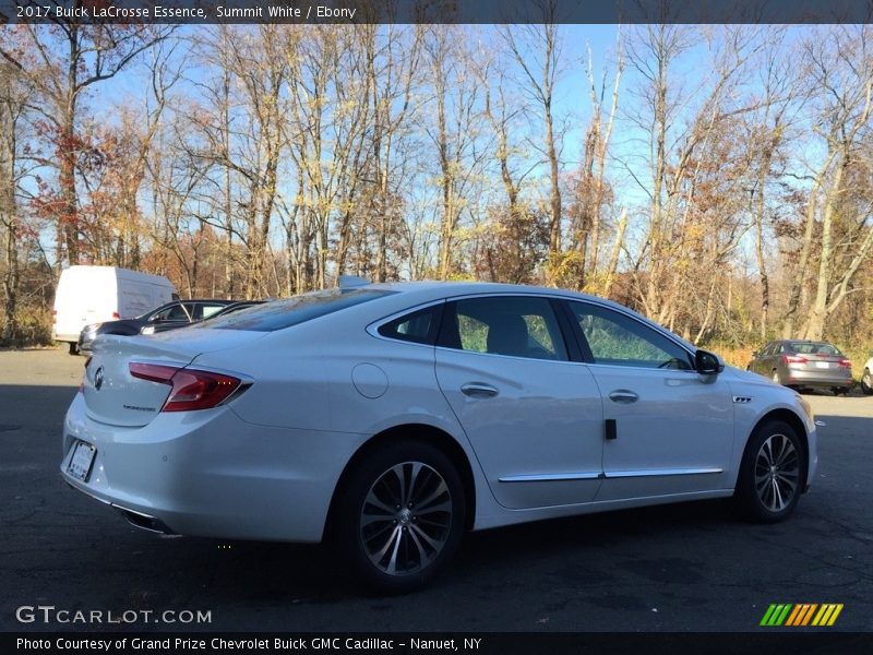 Summit White / Ebony 2017 Buick LaCrosse Essence