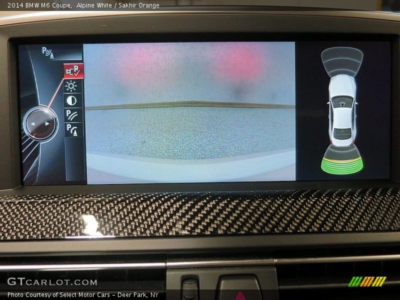 Alpine White / Sakhir Orange 2014 BMW M6 Coupe