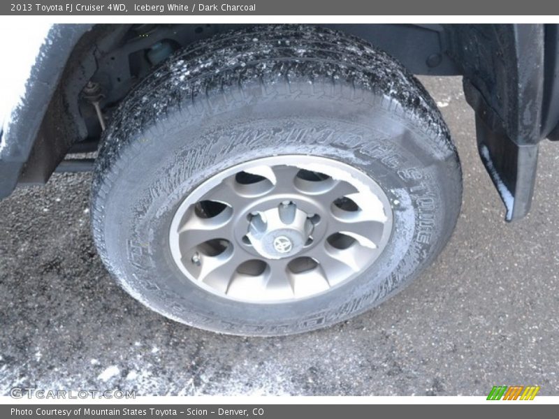 Iceberg White / Dark Charcoal 2013 Toyota FJ Cruiser 4WD
