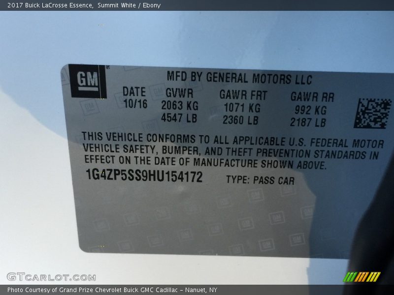 Summit White / Ebony 2017 Buick LaCrosse Essence
