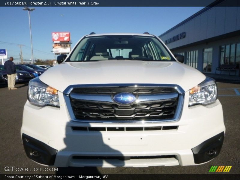 Crystal White Pearl / Gray 2017 Subaru Forester 2.5i