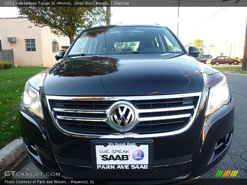 Deep Black Metallic / Charcoal 2011 Volkswagen Tiguan SE 4Motion