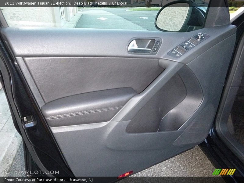 Deep Black Metallic / Charcoal 2011 Volkswagen Tiguan SE 4Motion