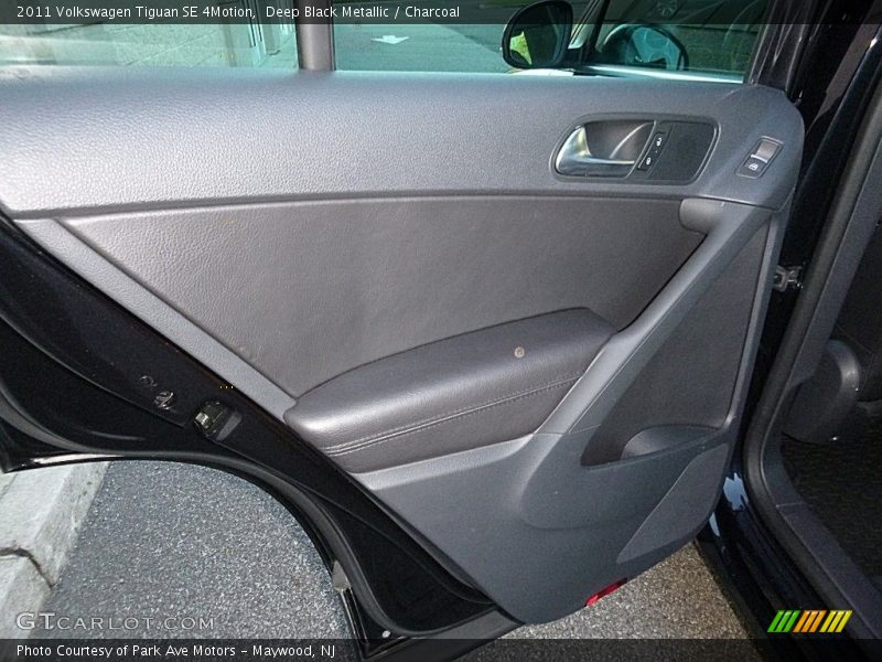 Deep Black Metallic / Charcoal 2011 Volkswagen Tiguan SE 4Motion