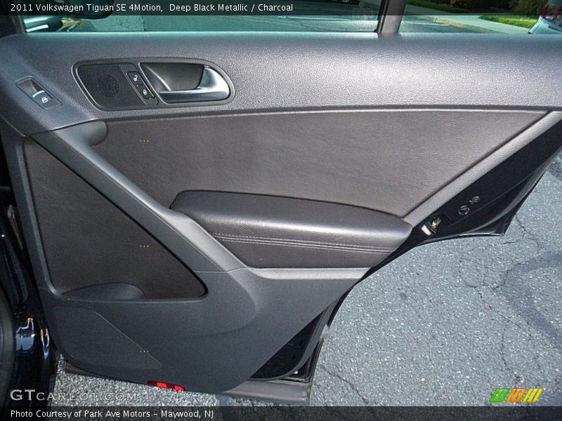 Deep Black Metallic / Charcoal 2011 Volkswagen Tiguan SE 4Motion