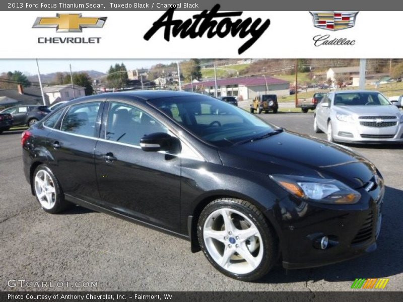 Tuxedo Black / Charcoal Black 2013 Ford Focus Titanium Sedan