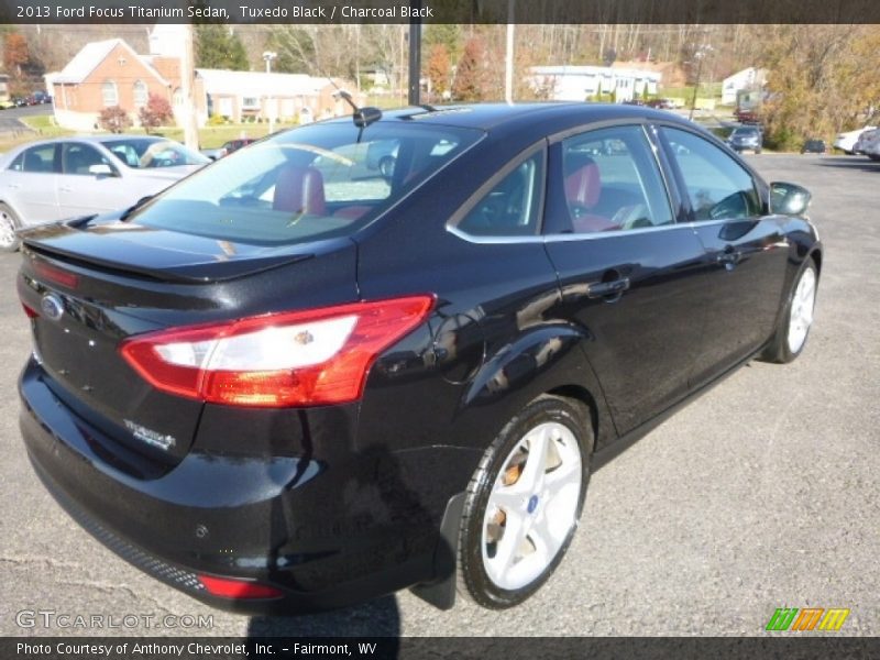 Tuxedo Black / Charcoal Black 2013 Ford Focus Titanium Sedan