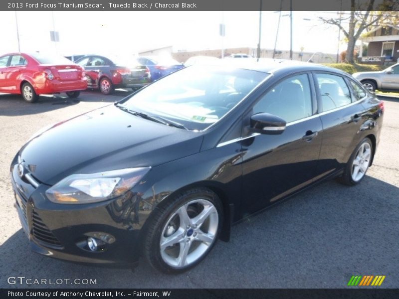 Tuxedo Black / Charcoal Black 2013 Ford Focus Titanium Sedan