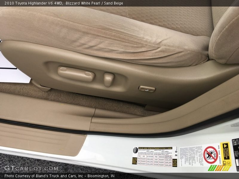 Blizzard White Pearl / Sand Beige 2010 Toyota Highlander V6 4WD