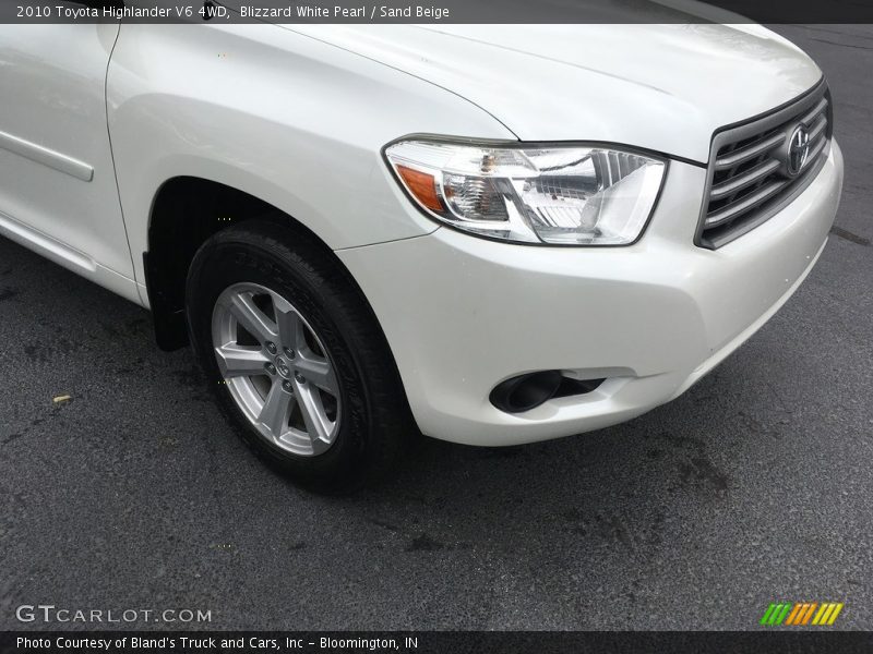 Blizzard White Pearl / Sand Beige 2010 Toyota Highlander V6 4WD