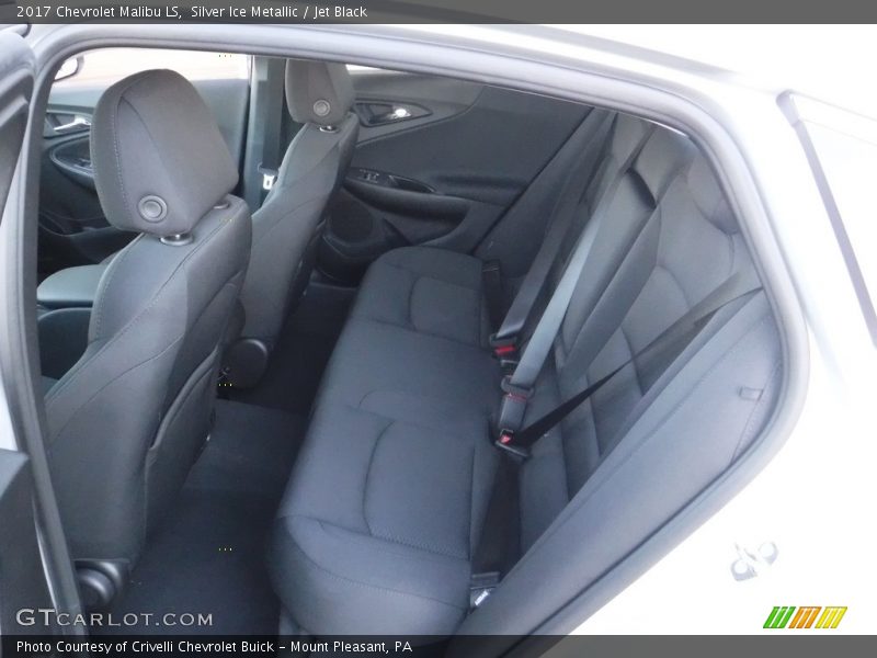 Silver Ice Metallic / Jet Black 2017 Chevrolet Malibu LS