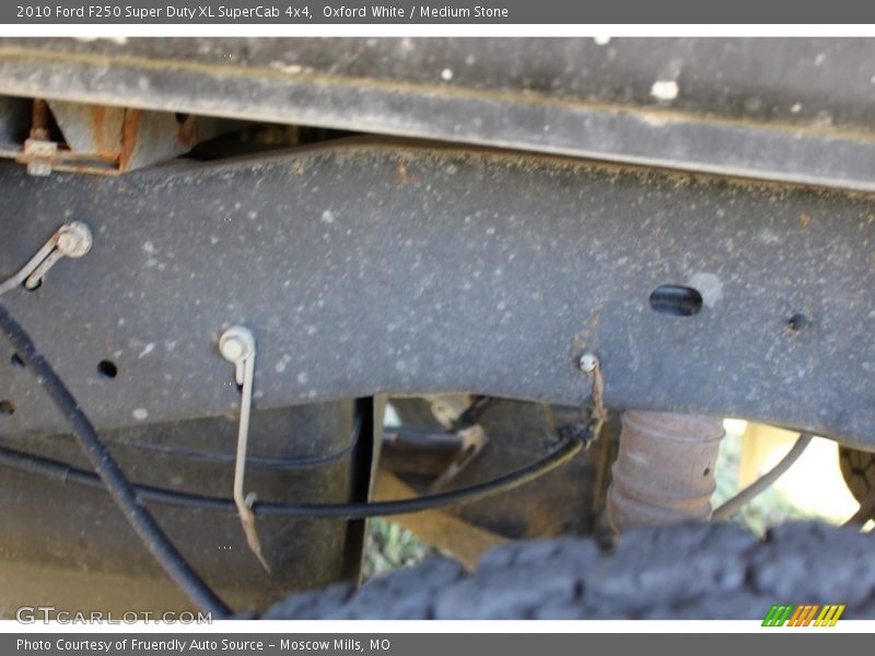 Oxford White / Medium Stone 2010 Ford F250 Super Duty XL SuperCab 4x4