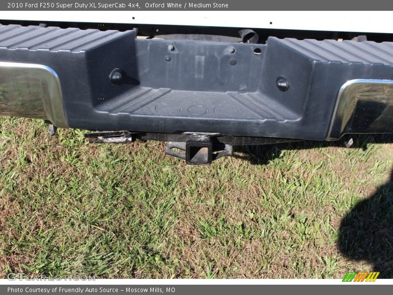 Oxford White / Medium Stone 2010 Ford F250 Super Duty XL SuperCab 4x4