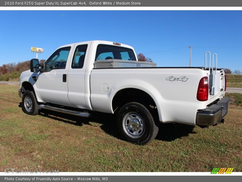 Oxford White / Medium Stone 2010 Ford F250 Super Duty XL SuperCab 4x4