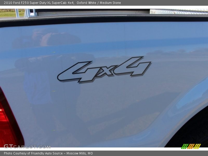 Oxford White / Medium Stone 2010 Ford F250 Super Duty XL SuperCab 4x4