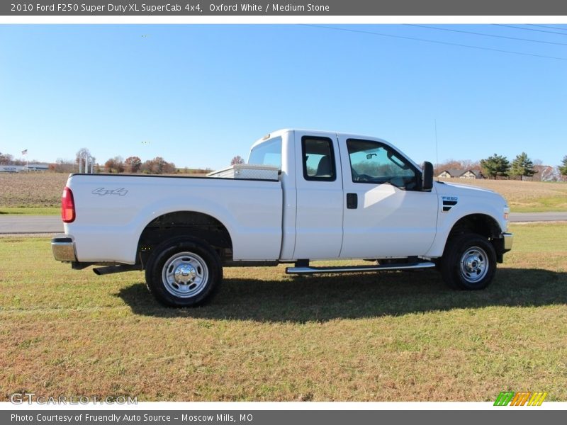 Oxford White / Medium Stone 2010 Ford F250 Super Duty XL SuperCab 4x4